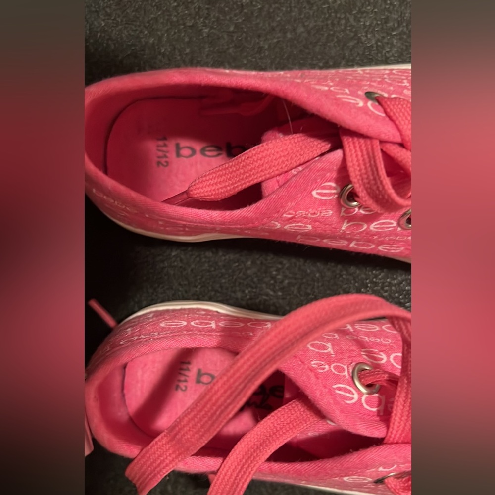 Girls shoes 11/12 worn twice